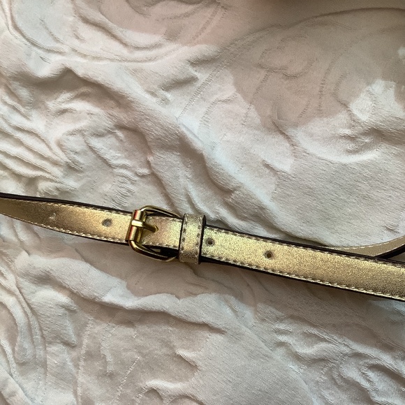 NWT Liz Claiborne Gold shimmery crossbody bow satchel - Picture 9 of 12